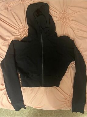 Black Cropped Zip-Up Hoodie